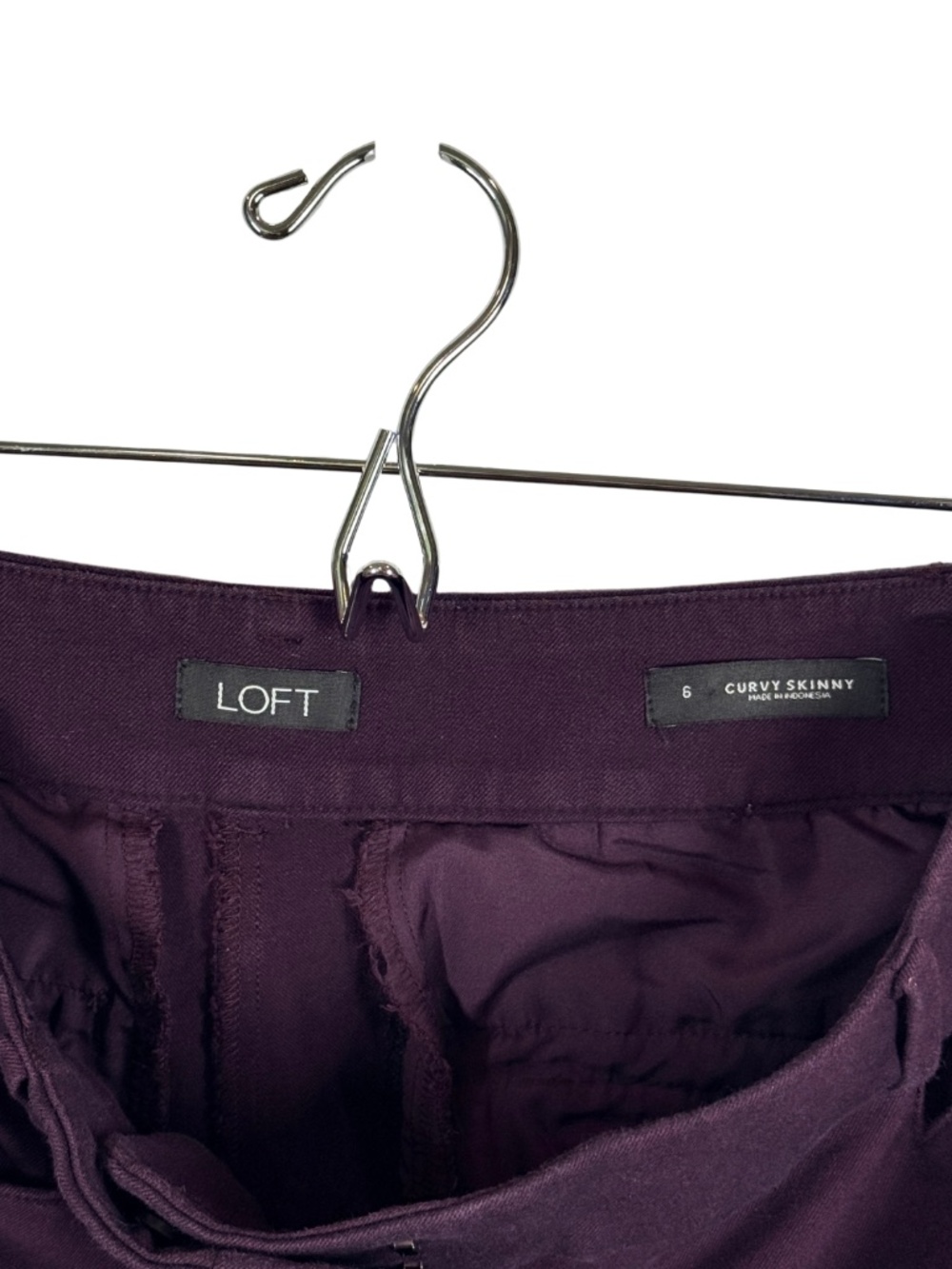 LOFT Deep Plum Curvy Skinny Pants - Size 6 - Picture 4 of 4